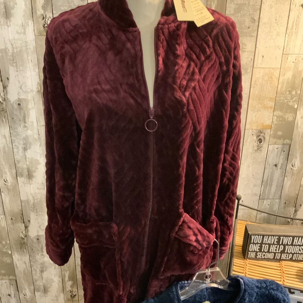 Super Plush Burgundy(M) or Navy (L) Robe.